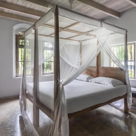 Siri Wedamadura Villa by Colonial Villas in Sri Lanka Weligama Esterno foto